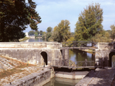 Les Mantelots lock has recently been restored, to allow the local riverboats (with very shallow draft) to leave the river in winter and shelter in the large basin above the lock.